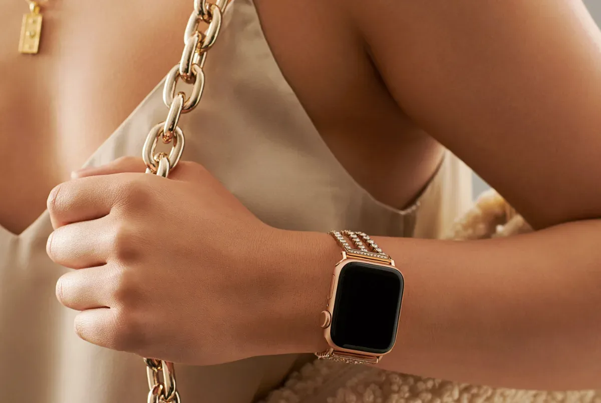 Woven stainless steel link design elevates any outfit