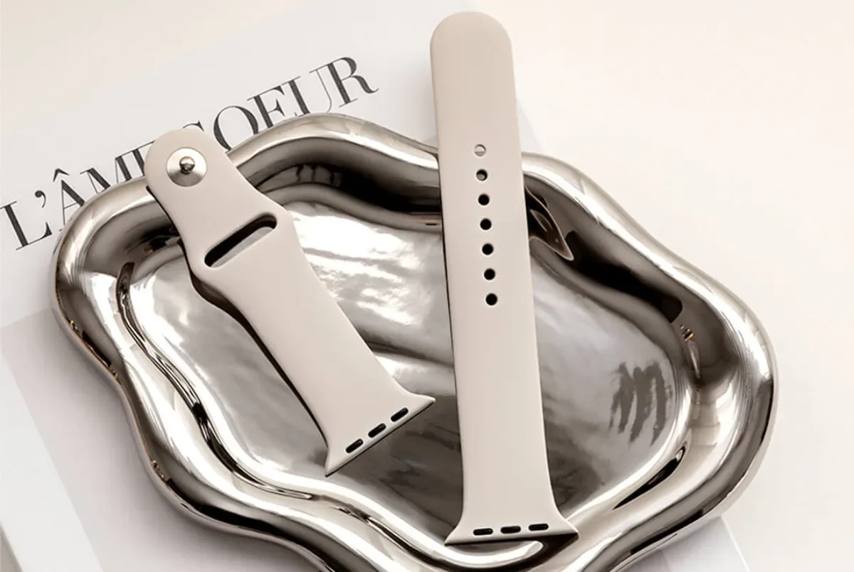 Metal durability for everyday life, not gym sweat